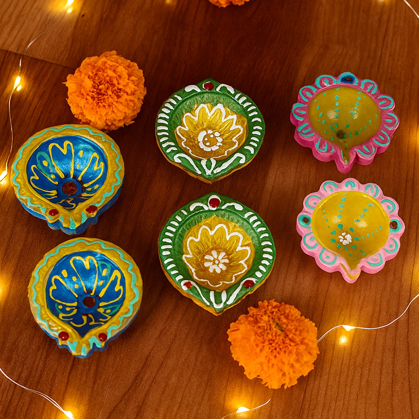 Decorative Hand-painted Clay Diya Set (6 Pc)